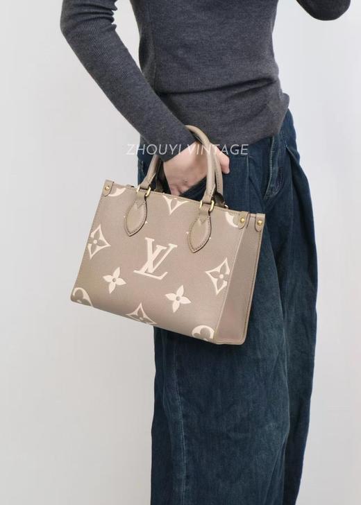 M45779-驴家ONTHEGO 小号手袋 大象灰色（DG*MM） 商品图3