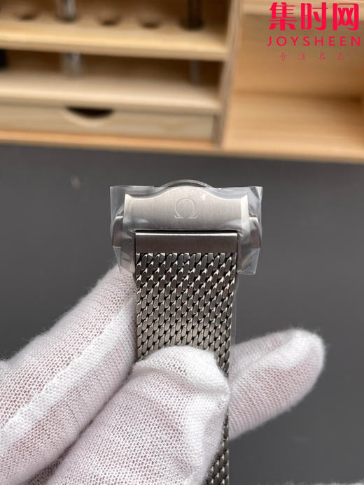 全新升级 匠心传承 欧米茄OMEGA VS海马300米系列 VS无暇赴死 邦德007-无暇赴死 全钛V4版 丹东8806一体机 男士腕表 表径42mm 商品图6