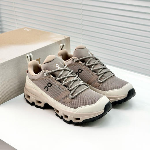111-1 on舒适百搭 防水轻便低帮 情侣款登山徒步运动鞋 商品图12