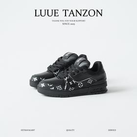 XX37-MKG08 38码驴家 Trainer 牛皮革 圆头系带 低帮 板鞋 男女同款 黑色