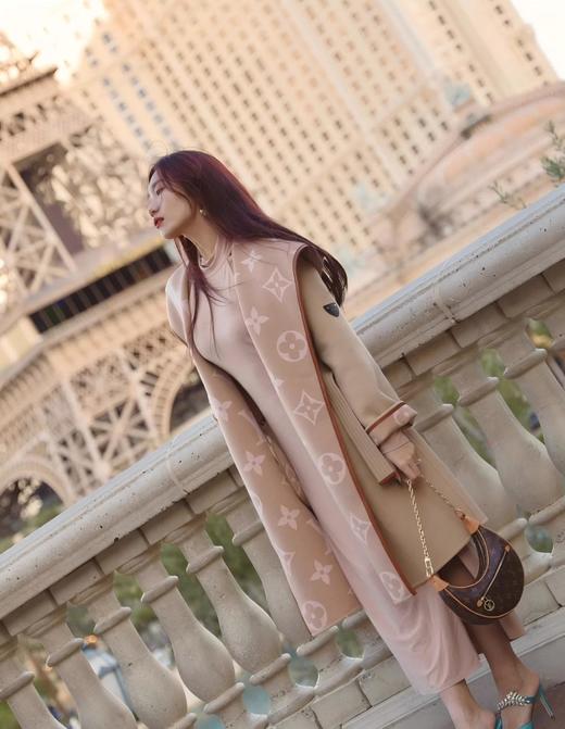 【只可换码，不退货】GY31-驴家奶茶色大花长款秋冬经典款羊毛大衣（SZX*MM） 商品图3