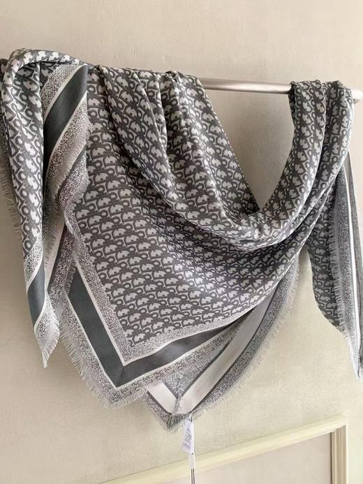 WJ29-迪奥 印花字母时尚优雅 羊毛 披肩（KISS*MM） 商品图3