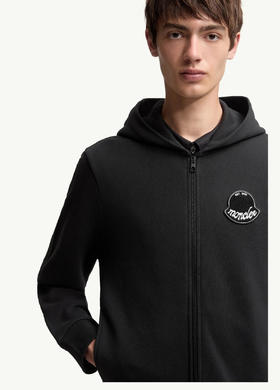 M0NC1ER 秋冬款 标识拉链连帽卫衣外套 WY933