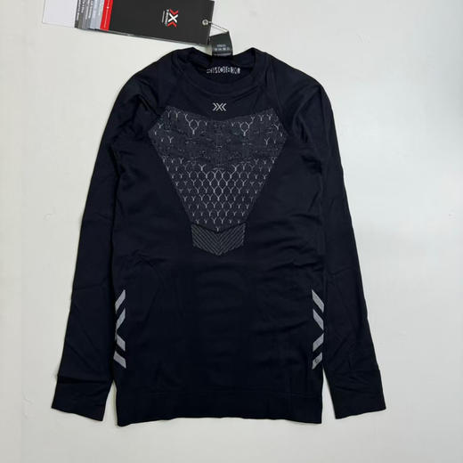 全新正品 XB倍能舒跑舒适路跑训练透汽健身控温衣

矿石蓝M 黑色M L XL

黑科技加持，硬控必备，控温科技，一体针织，舒跑系列，更适用于日常穿着，运动福音 商品图3