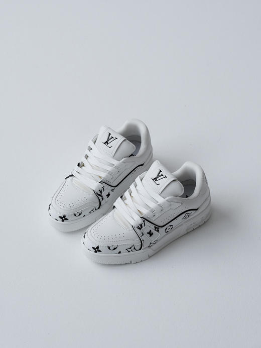 XX36-MKG08 36码驴家 Trainer 牛皮革 徽标印花 圆头系带 低帮 板鞋 男女同款 白色 商品图4