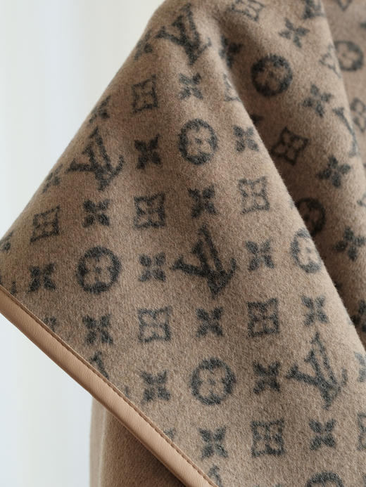 【只可换码，不退货】GY26-驴家驼蓝小花长款秋冬经典款羊毛大衣（SZX*MM） 商品图4