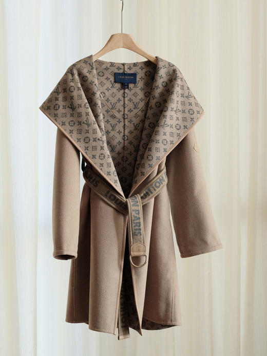 【只可换码，不退货】GY26-驴家驼蓝小花长款秋冬经典款羊毛大衣（SZX*MM） 商品图1