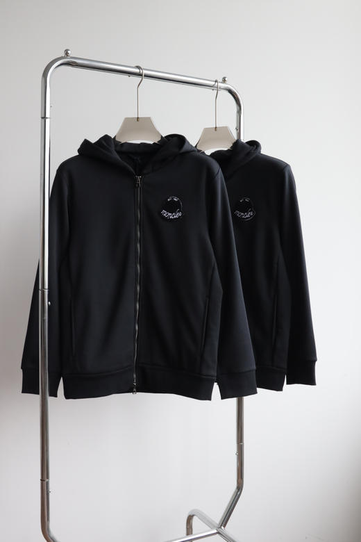M0NC1ER 秋冬款 标识拉链连帽卫衣外套 WY933 商品图2