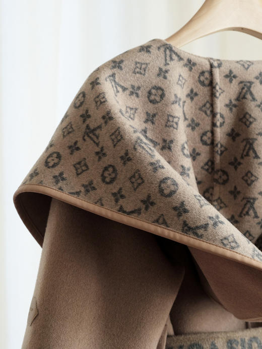 【只可换码，不退货】GY21-驴家驼蓝小花短款秋冬经典款羊毛大衣（SZX*MM） 商品图6