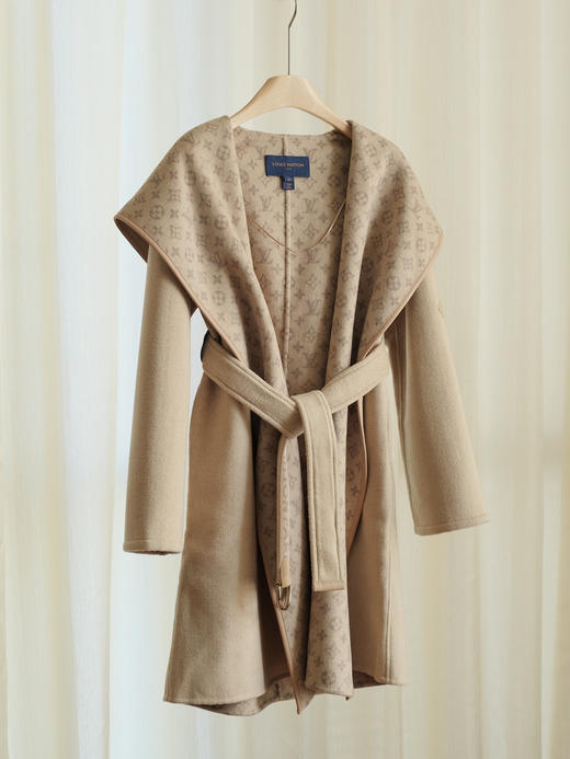 【只可换码，不退货】GY28-驴家柔沙色长款秋冬经典款羊毛大衣（SZX*MM） 商品图1