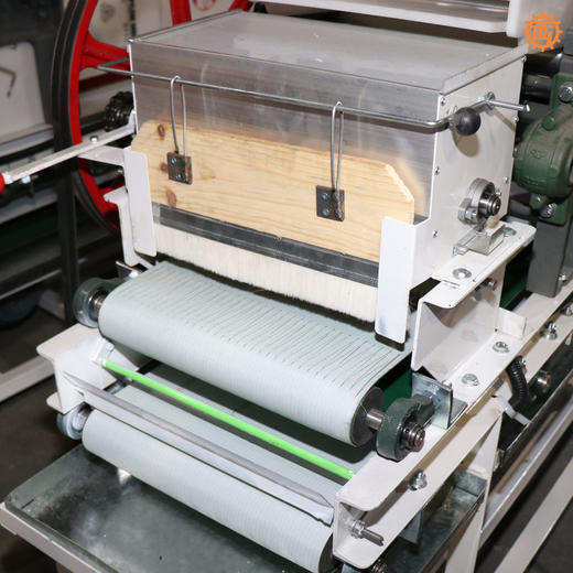 扫皮机叠皮机馄饨皮机粉箱外刷子 商品图0