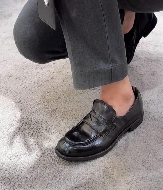 必入封神系列  意大利小众  Officine Creative手工乐福鞋 一脚蹬皮鞋  做旧抛光小牛皮   蕞好穿的手工鞋 商品图0