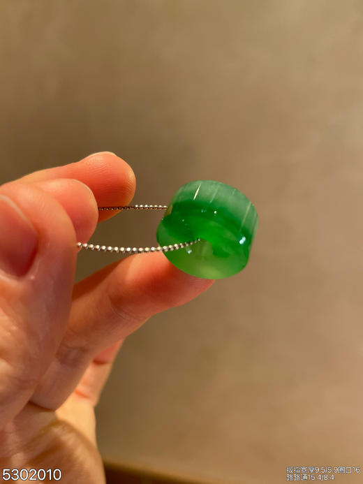 高冰种艳绿扳指+路路通【5302010】具体价格微信咨询 商品图6
