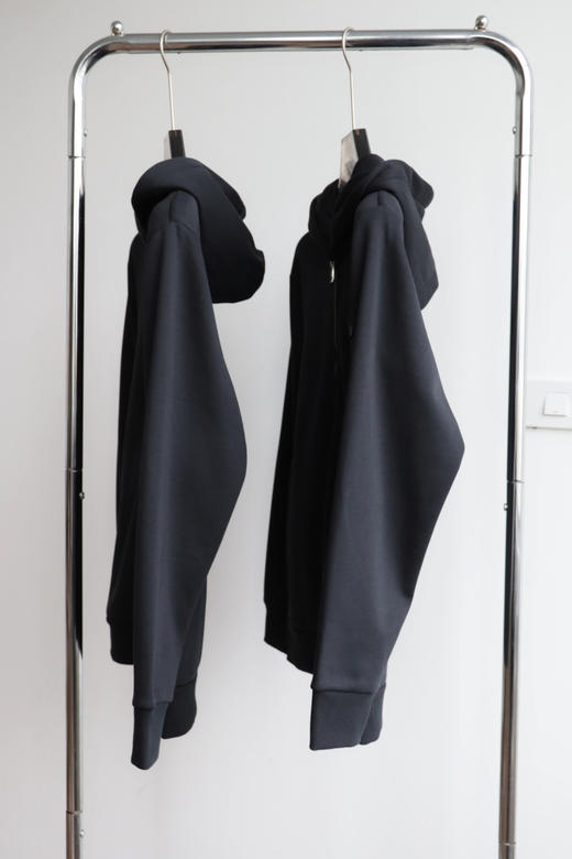 M0NC1ER 秋冬款 标识拉链连帽卫衣外套 WY933 商品图4