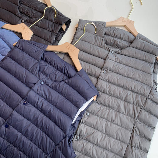 千呼万唤！老渠道！岛国单！2025好穿不钻绒圆领白鸭绒羽绒马甲男款 商品图3