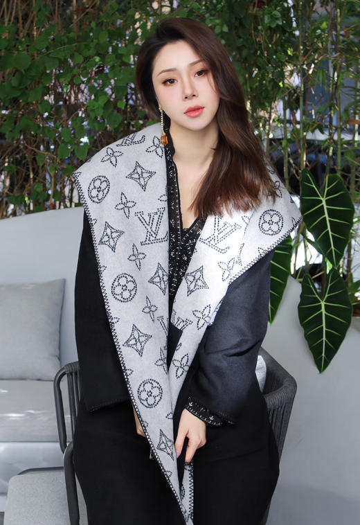 【只可换码，不退货】GY34-驴家金晨同款空心花长款秋冬经典款羊毛双面大衣（SZX*MM） 商品图2