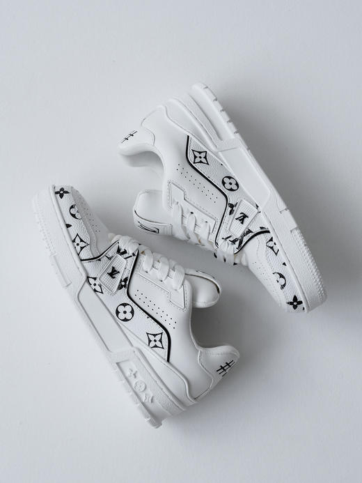 XX36-MKG08 36码驴家 Trainer 牛皮革 徽标印花 圆头系带 低帮 板鞋 男女同款 白色 商品图5