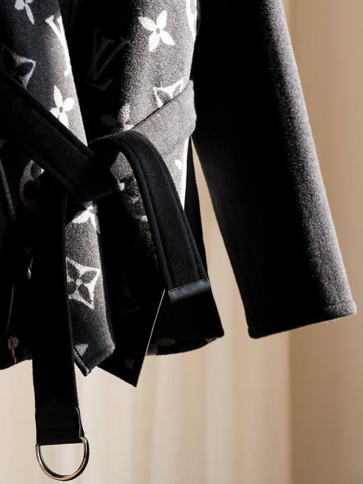 【只可换码，不退货】GY22-驴家黑白中花短款秋冬经典款羊毛大衣外套（SZX*MM） 商品图5