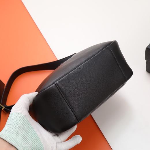 GZ271-圣罗兰 hobo手提单肩包黑（JF*MM） 商品图3