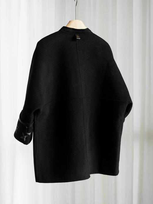 【只可换码，不退货】GY37-驴家黑色中花衬衫款羊毛秋冬大衣（SZX*MM） 商品图6