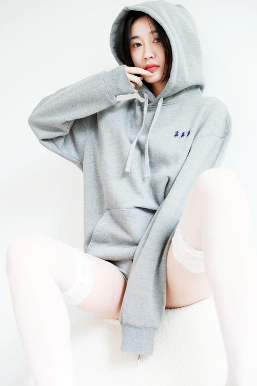 巨厚巨厚的元祖灰，胸口三小只。小标刺绣加绒复古连帽衫C110166 商品图7