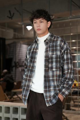 542525517格纹百搭衬衫外套