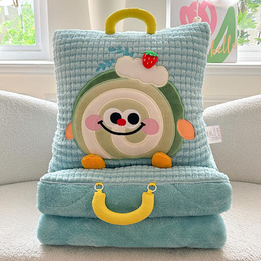 【二合一多功能抱枕毯】北极绒刺绣抱枕被 车载、沙发、办公室可折叠抱枕毯 商品图0