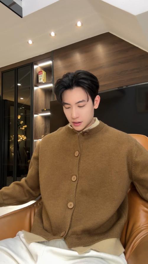 72111SDSA男士秋冬新款痞帅男装极简风撞色拼接假两件毛衣开衫针织衫 商品图0