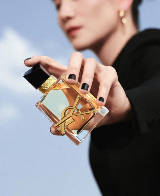 终终～终于～再次到手俄罗斯免税订单！！！

这次新来的是圣罗兰YSL 自由之水90ml！！经典版

京东在售1540，开团价格299元包邮！！

绝不踩坑！支持七天无理由！！ 商品图0