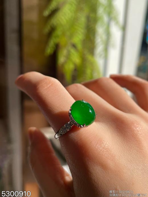 老坑帝王绿蛋面戒指【5300910】具体价格微信咨询 商品图5
