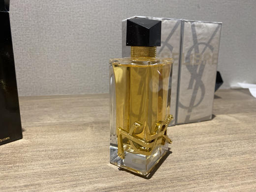 终终～终于～再次到手俄罗斯免税订单！！！

这次新来的是圣罗兰YSL 自由之水90ml！！经典版

京东在售1540，开团价格299元包邮！！

绝不踩坑！支持七天无理由！！ 商品图7