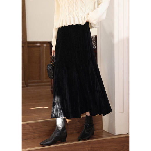 鹿向南「乌梅子酱」黑色复古丝绒半身裙女秋冬新款小个子高腰长裙 商品图1