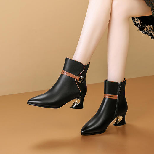 【预售5天】秋冬新款短靴女时尚拼色尖头显瘦马丁靴加绒舒适百搭短筒单靴JLD&8866 商品图2
