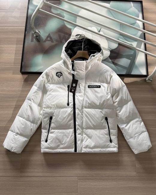 D110224任嘉伦同款温暖不臃肿蓬松羽绒服男女同款 商品图1