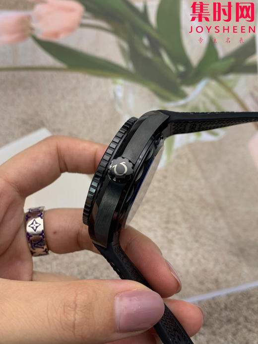 VS欧米茄 海马600米系列 海马海洋宇宙系列 "深海之黑" 男士腕表 表径45.5mm 全陶瓷壳 商品图4