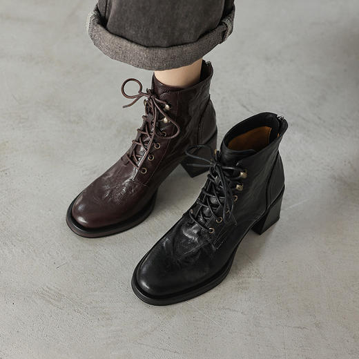 【预售5天】真皮方头粗跟马丁靴女秋冬英伦风复古百搭高跟系带短靴HB&1408 商品图2