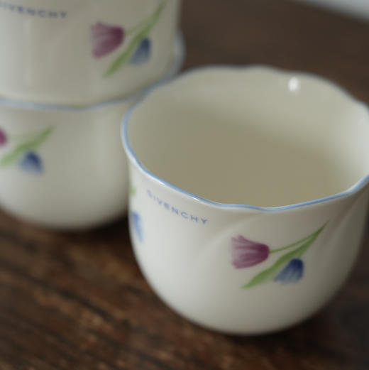 日本GIVENCHY郁金香茶杯 商品图2