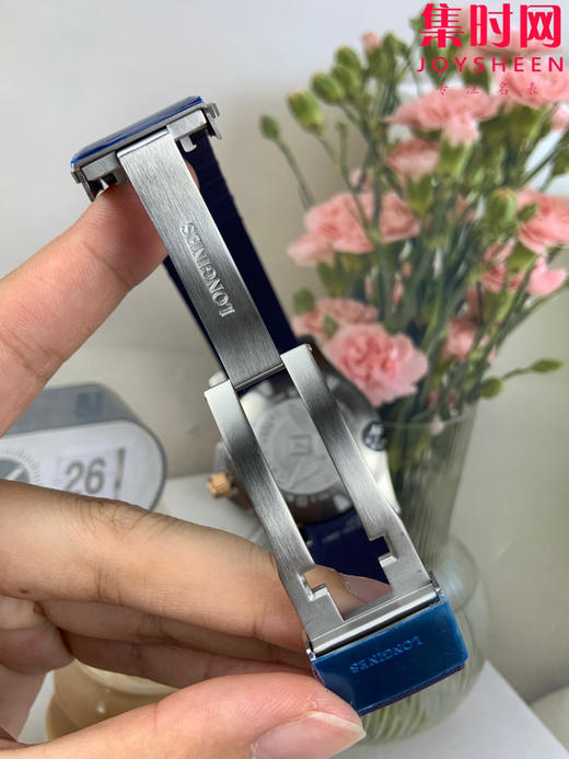 AF浪琴康卡斯43系列 康卡斯43mm 间金蓝 蓝金康卡斯 男士腕表 潜入时光深海 探寻康卡斯潜水系列 商品图6