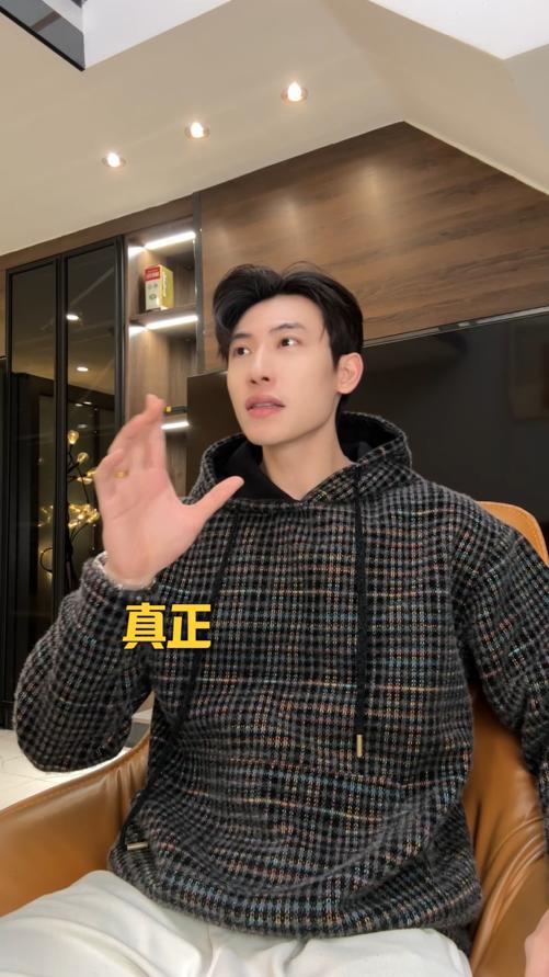 WY1195SDSA男士秋冬新款痞帅男装韩版潮牌彩色绒面抽绳连帽卫衣百搭时尚 商品图0