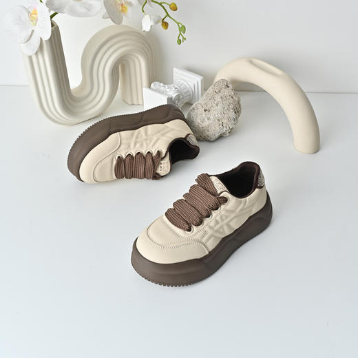 经典鲨2025年冬专柜新品百搭厚底轻便加绒舒适休闲鞋棉鞋女KW313-558151 商品图2