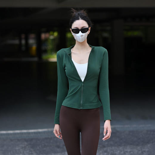 Beenem秋冬女瑜伽外套 螺纹收腰显纤细 后背弧度纹路 四面弹力不紧绷 修身拉高比例 商品图2