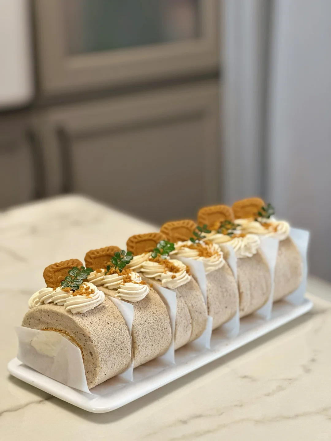 （提前6小时预订）动物奶油 | 伯爵红茶蛋糕卷8拼切件