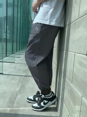 佐丹奴男装25年商场同款松身窄脚版型速干休闲裤01115171