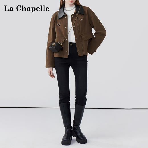 天猫同步【时髦巴恩风】拉夏贝尔/La Chapelle皮质翻领D字环翻盖口袋外套女复古设计感休闲时髦夹克衫 商品图4