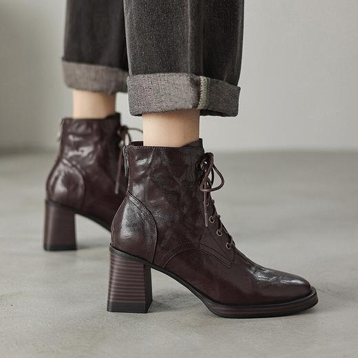 【预售5天】真皮方头粗跟马丁靴女秋冬英伦风复古百搭高跟系带短靴HB&1408 商品图4