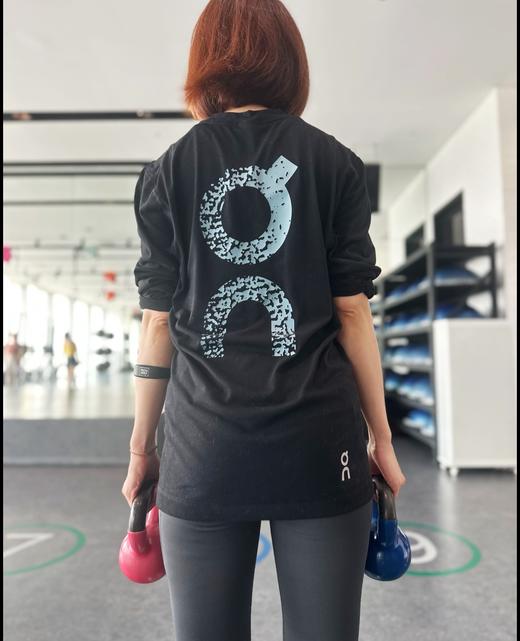 秋冬加绒打底！长袖On昂跑男女款后背印花长袖t恤衫标牌齐全 推荐自留 可直接送人! 商品图2