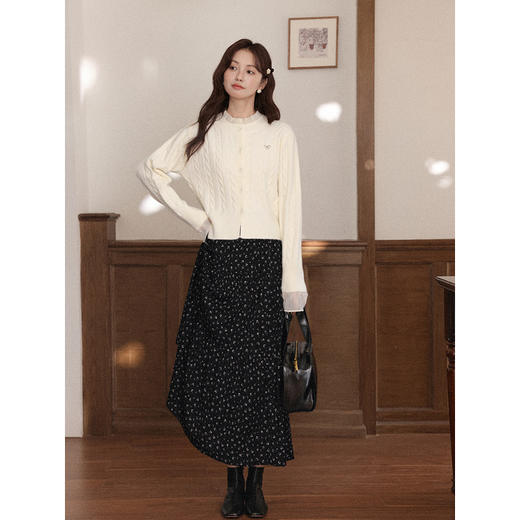 鹿向南「巴黎约定」新款法式毛衣女秋冬蕾丝拼接麻花针织开衫上衣 商品图2