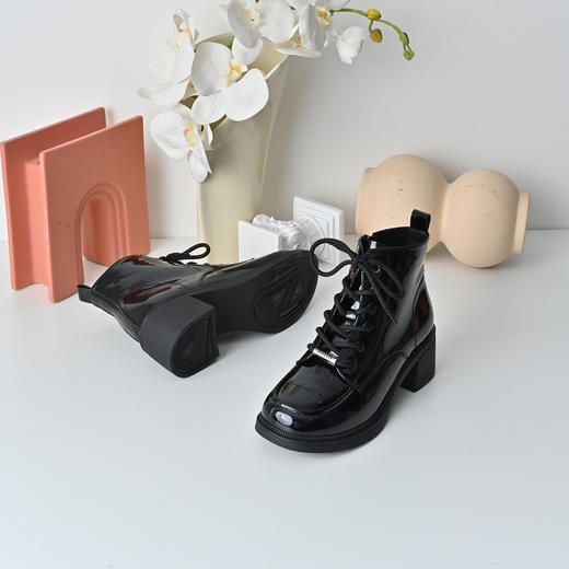 经典鲨2025冬专柜新品百搭圆头侧拉链加绒加厚中粗跟短靴女KC19-558311 商品图1