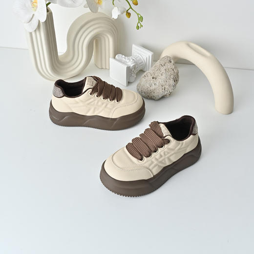 经典鲨2025年冬专柜新品百搭厚底轻便加绒舒适休闲鞋棉鞋女KW313-558151 商品图3