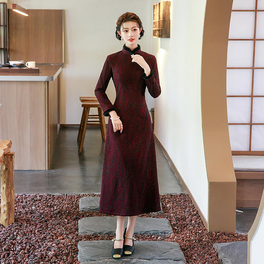 A412695新中式长袖秋冬旗袍女2025年新款改良妈妈款高级感加绒加厚连衣裙 商品图3